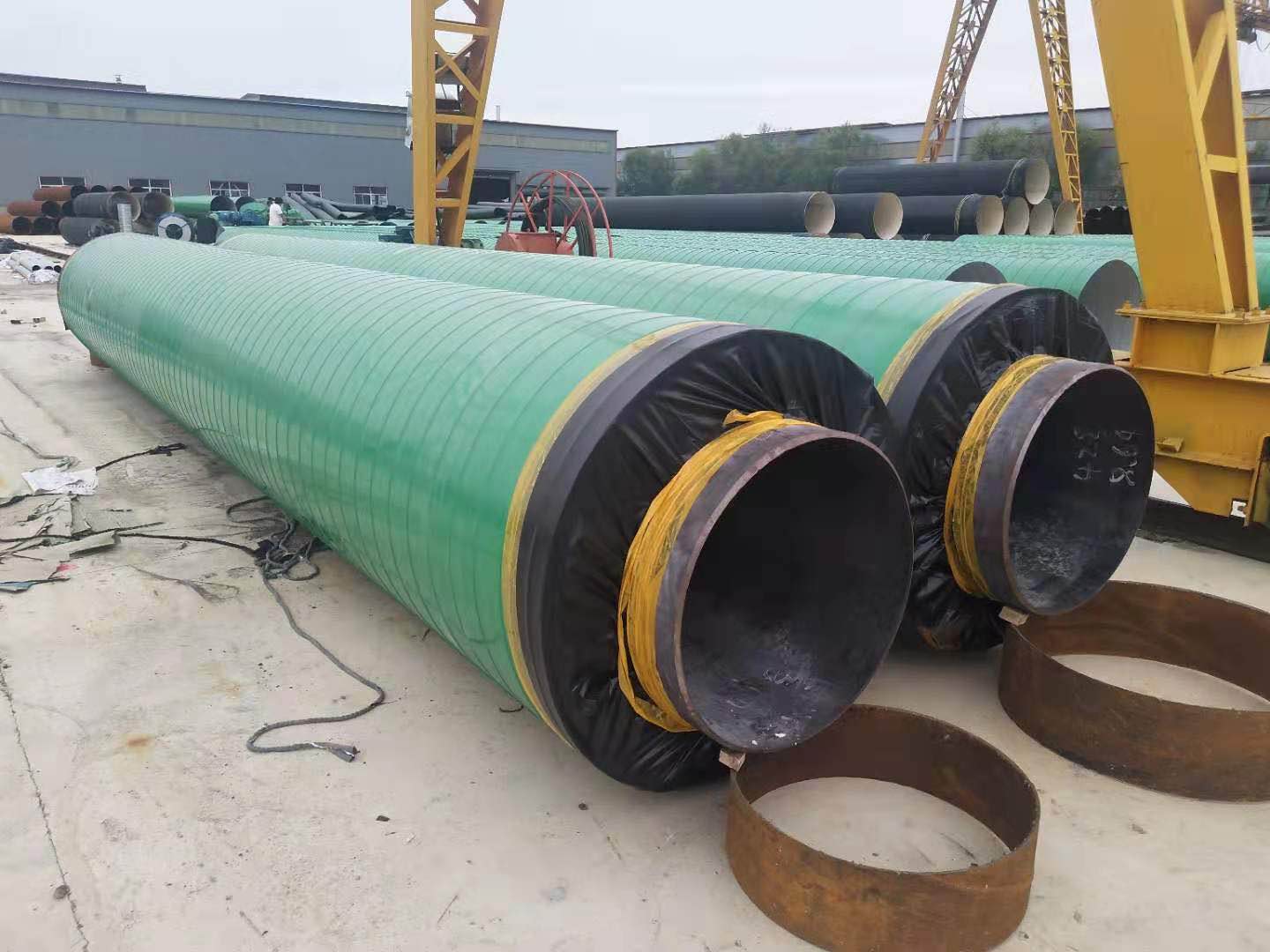 建华钢套钢保温钢管